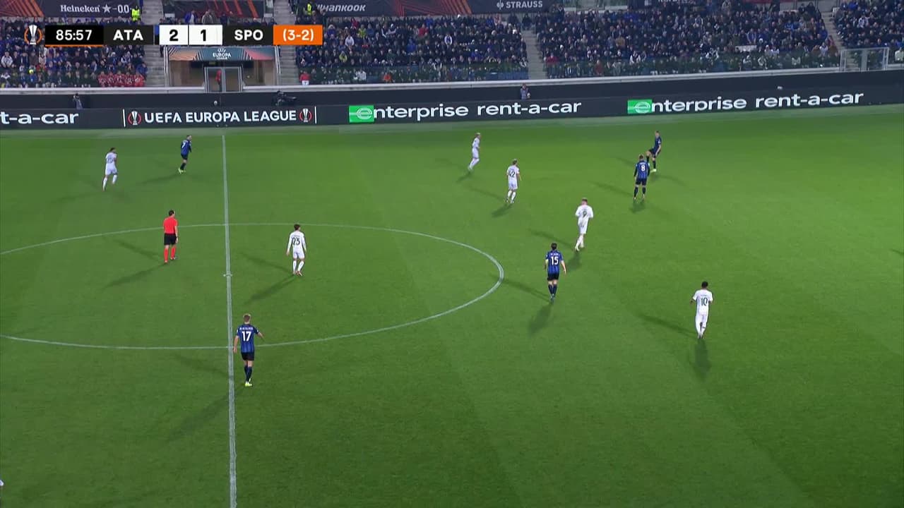 ¡TIRO ATAJADO! disparo por Paulinho.