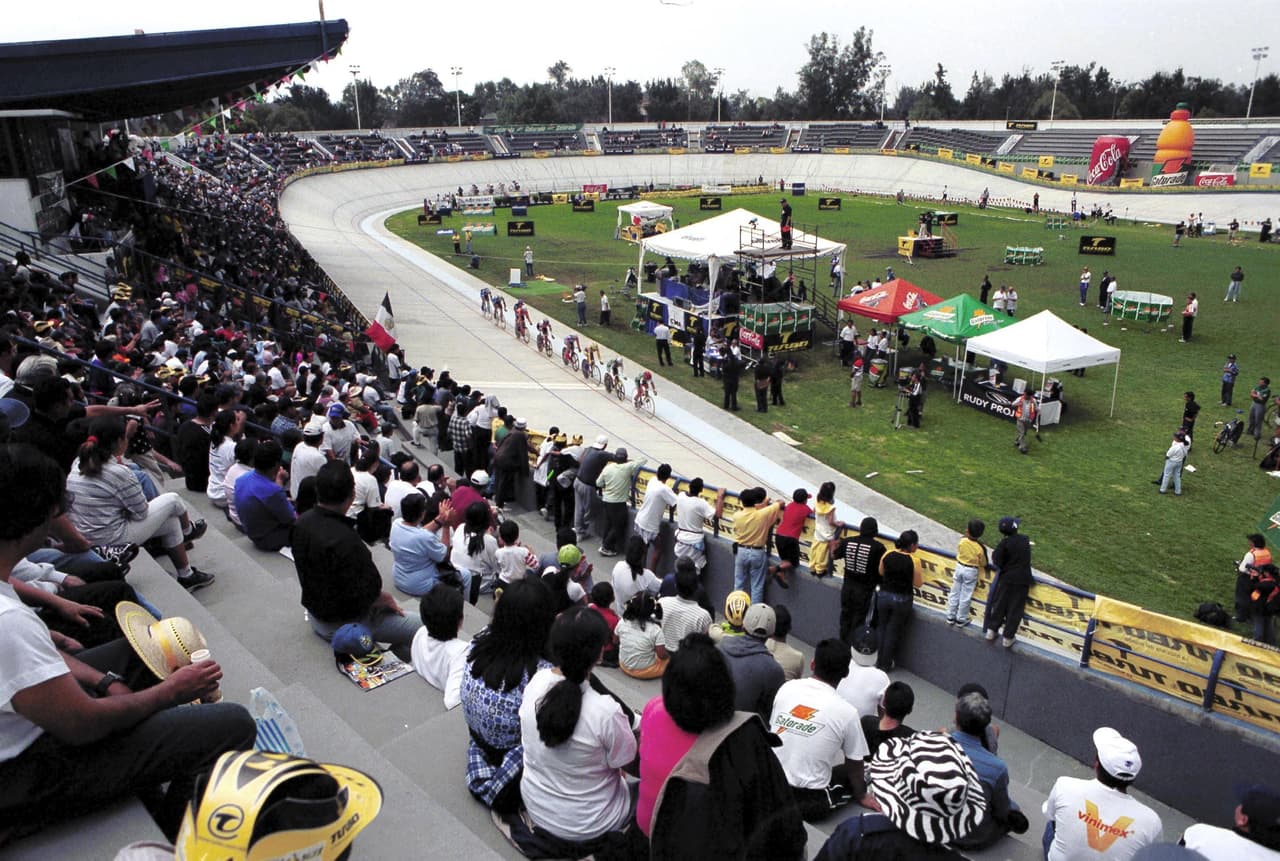 Velódromo Agustín Melgar - las pruebas de ciclismo tuvieron lugar allí y en la actualidad sigue albergando eventos de este deporte.