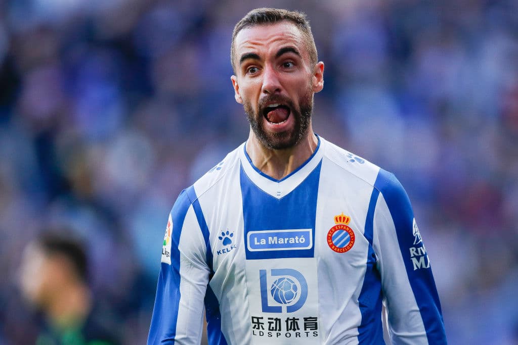 El Espanyol y el Beetis se fueron con un punto que sabe a poco para ambos equipos, pues los de Catalunya se hunden más en la tabla, mientras que el equipo verdiblanco se mantiene como décimo segundo.