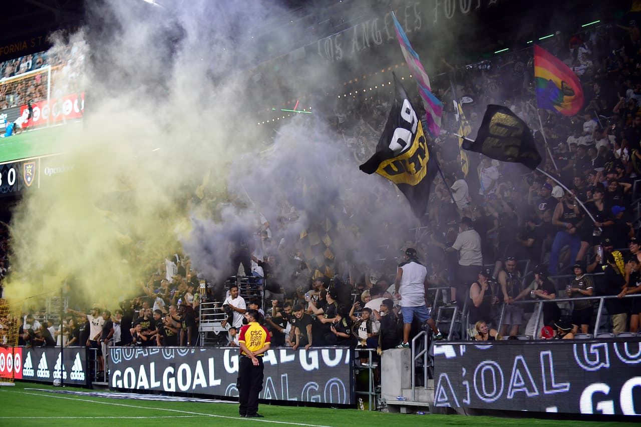 El club angelino siguel liderando la carrera por el Supporters' Shield.
<br>