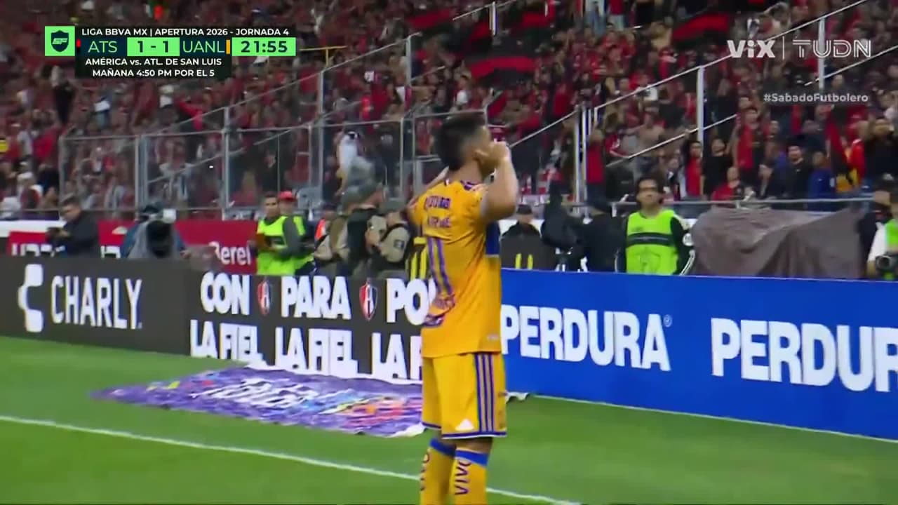 ¡Tigres le roba el balón a Atlas y Brunetta no perdona: pone el el empate!