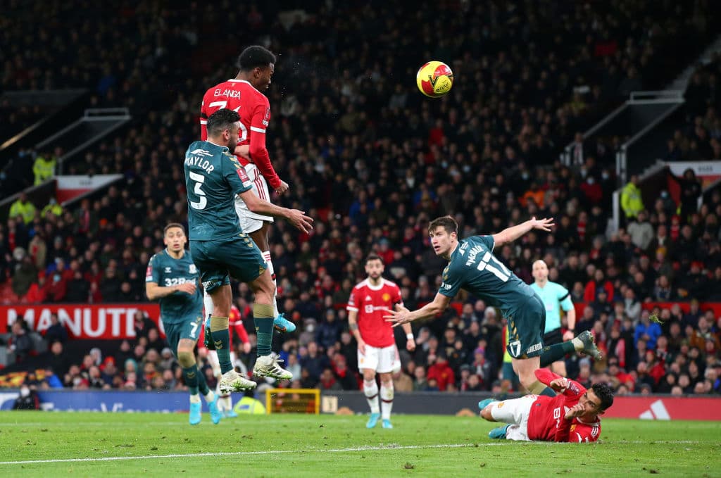 Al United le psan los penales y con un resultado de 7-8 en los penales, Middlesbrough da la sopresa de la semana y le pegan al Manchester United en Old Trafford.