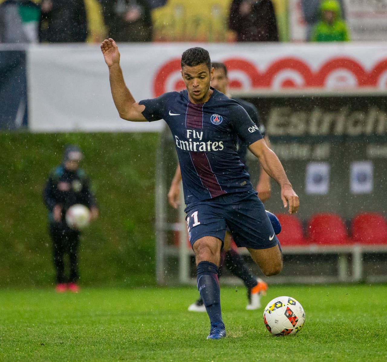 Desde Francia se indica que Hatem Ben Arfa está muy cerca de jugar de nuevo con el Niza.