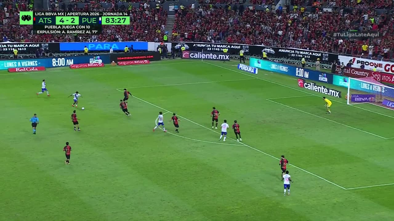 ¡GOL!  anota para Puebla. Omar Moreno