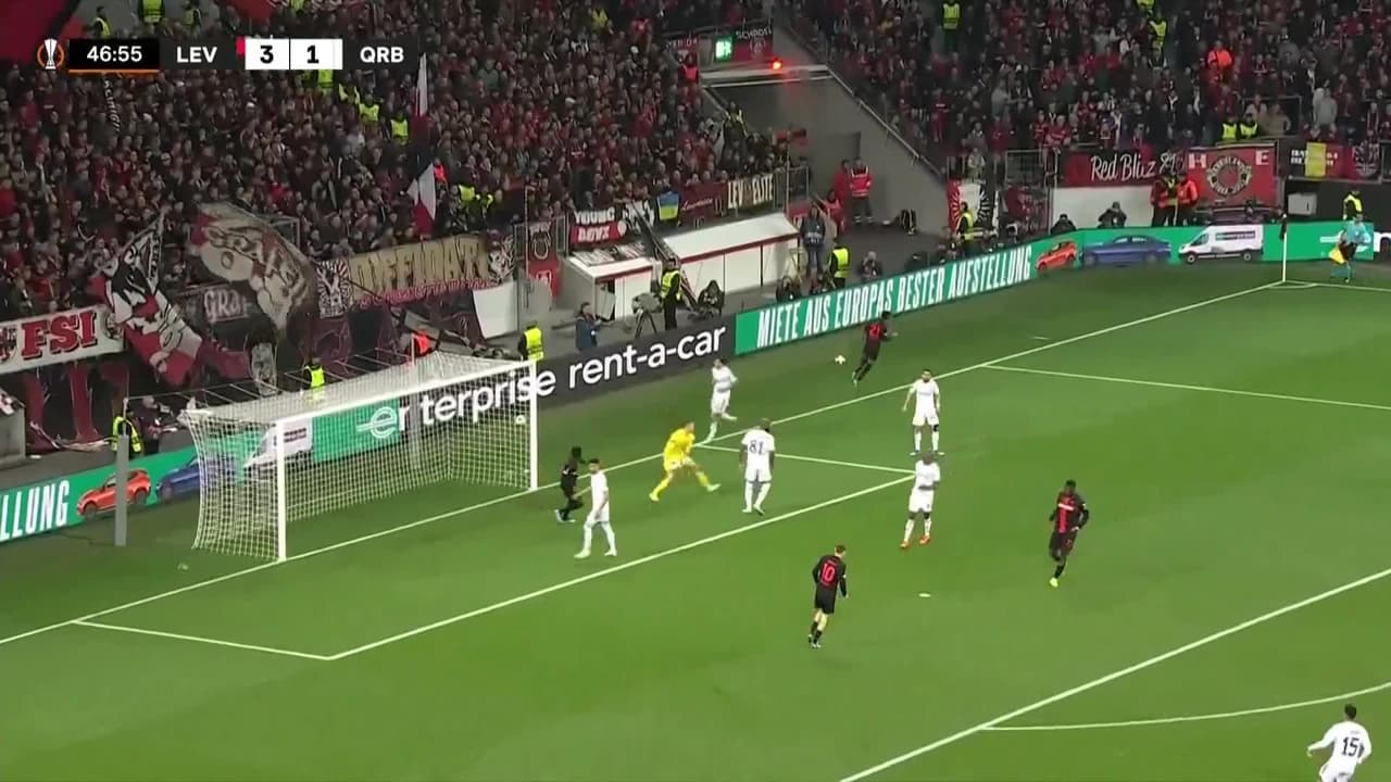 ¡TIRO ATAJADO! disparo por Amine Adli.