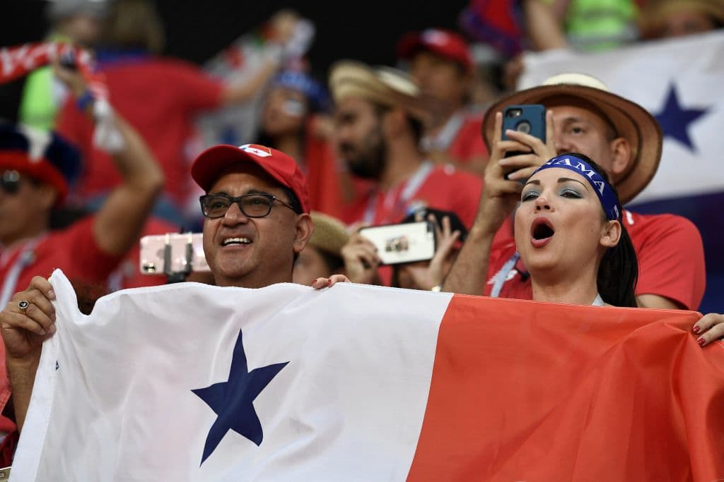 Orgullo, pasión y esperanza. Tres elementos con los que aficionados tanto de Panamá como de Túnez acudieron a Mordovia Arena para apoyar a los suyos y volver a casa con una alegría qué contar.