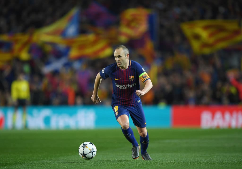 Andrés Iniesta, también jugador del Barcelona y de España, una vez que probó que era digno de formar parte del Equipo del Año, no hubo quién lo supliera sino hasta el 2013, pero regresó y con más fuerza en el 2015 y 2016.