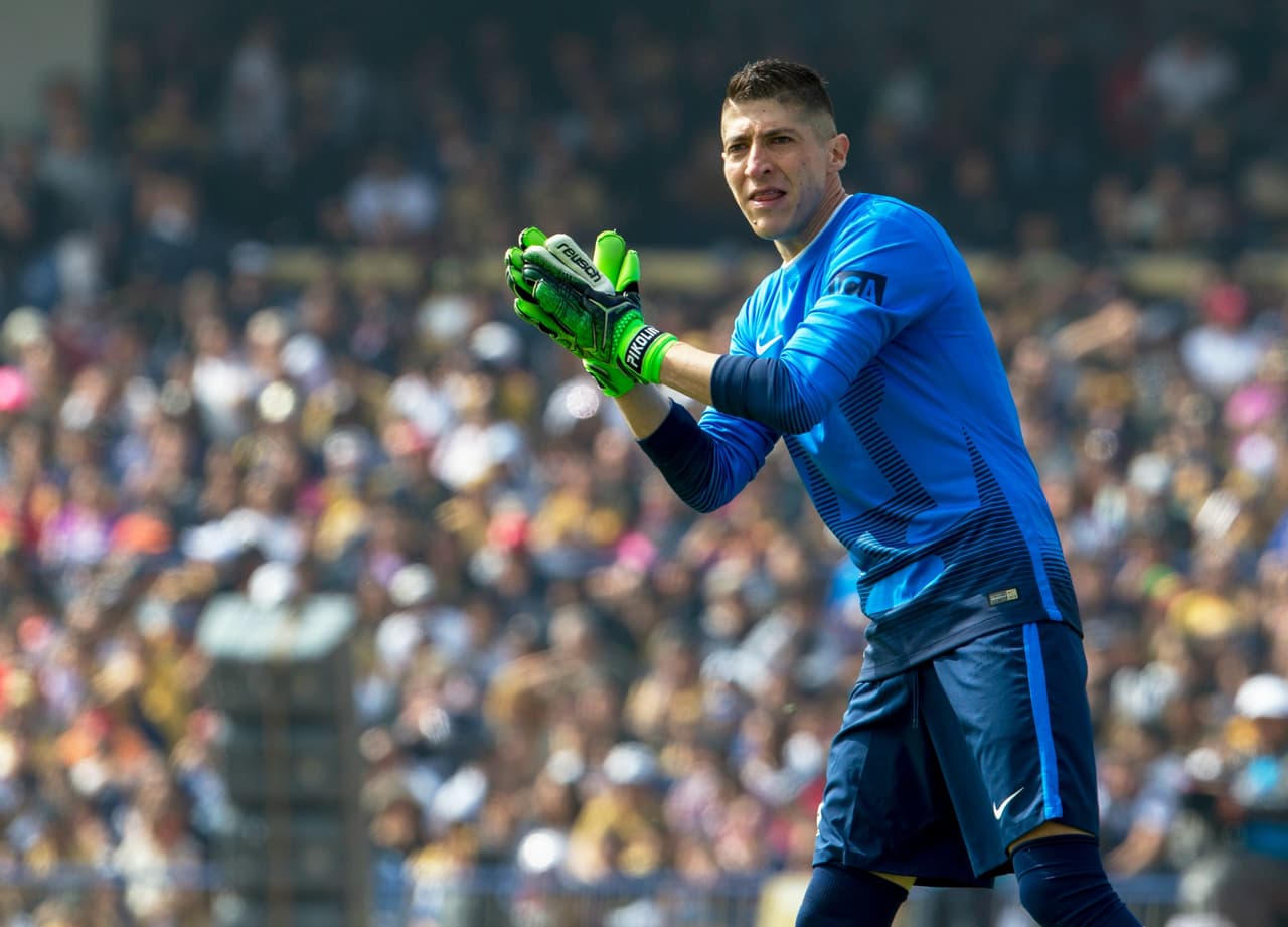 1.- Alejandro Palacios: El arquero de Pumas tuvo pocos lances a los disparos de Tigres, el ‘Pikolín’ estuvo más pendiente de salir a cortar trazos largos para Gignac y Sobis, en los tiempos extras hizo una atajada vital contra Gignac. Calificación: 7.