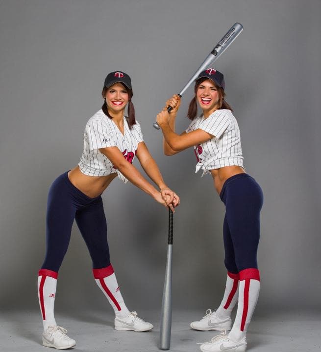 No todo es terror en Halloween, las porristas de la NFL mostraron su lado sexy con estos disfraces, unos coquetos, otros muy HOT, tú decides.