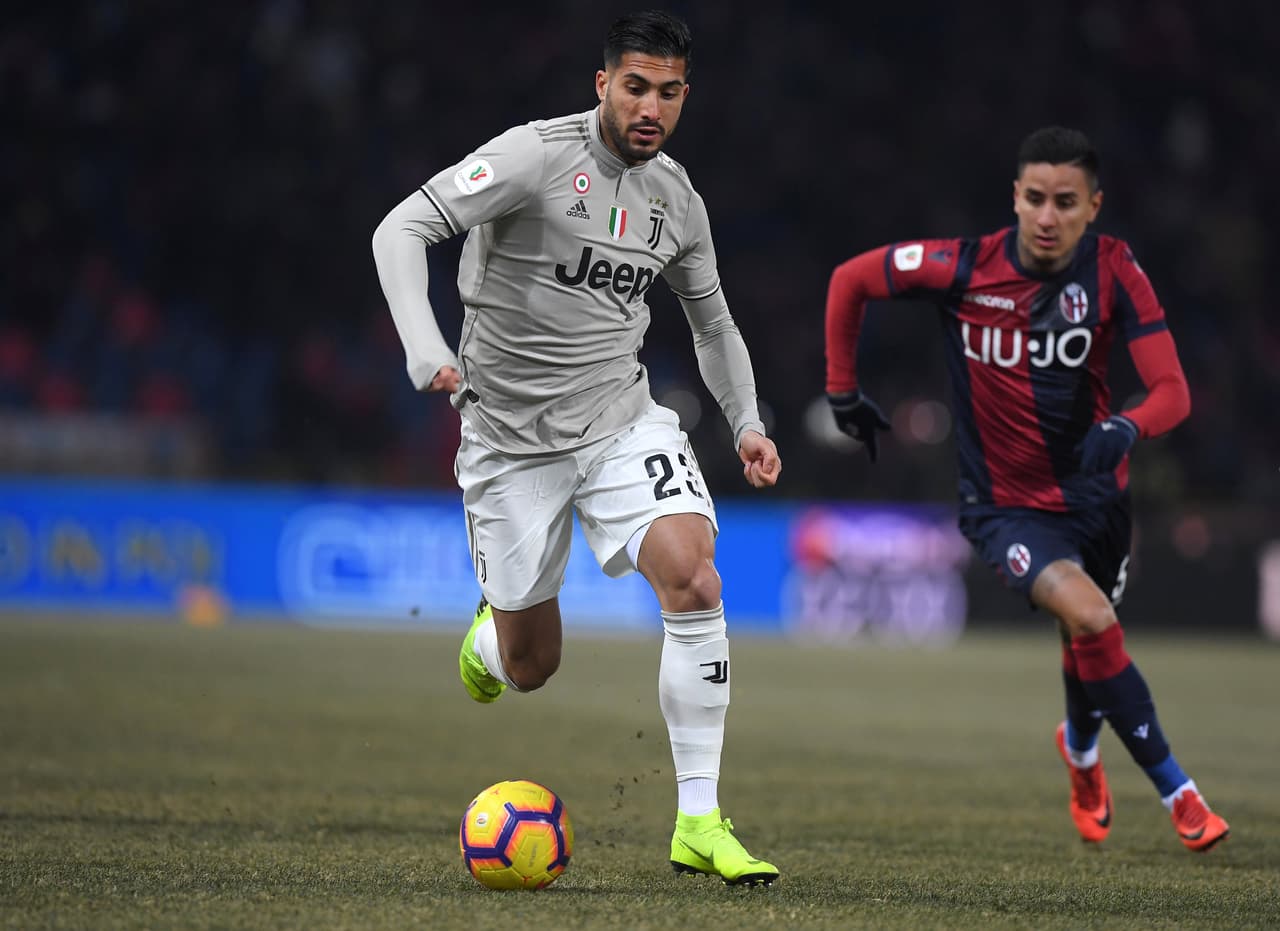 El alemán Emre Can (izquierda) lideró el mediocampo de la Juventus que tuvo una alineación titular alternativa.