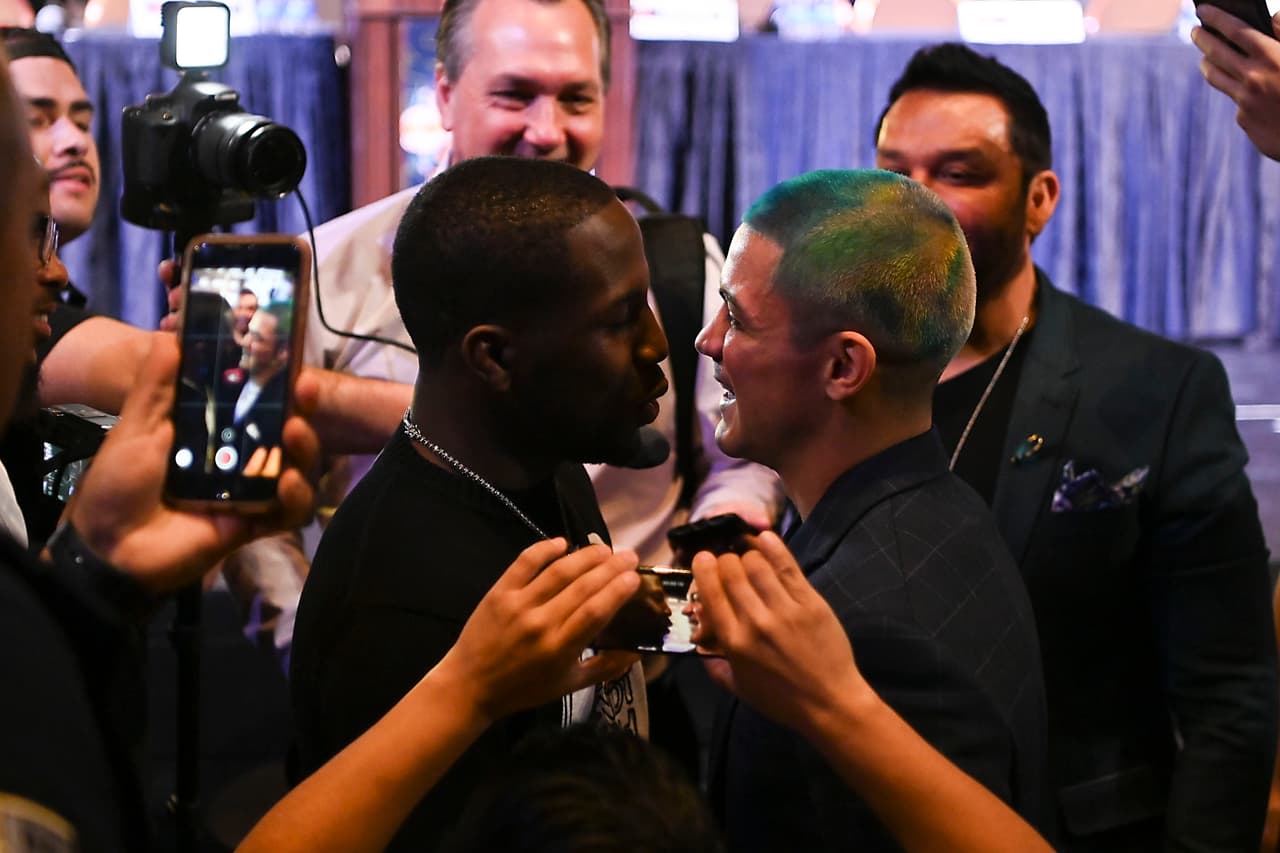 Aún así, Tevin Farmer y Joseph Díaz discurtieron al termino de la conferencia de prensa de la cartelera previa de la función Canelo vs Jacobs a realizarse en la arena T-Mobile.