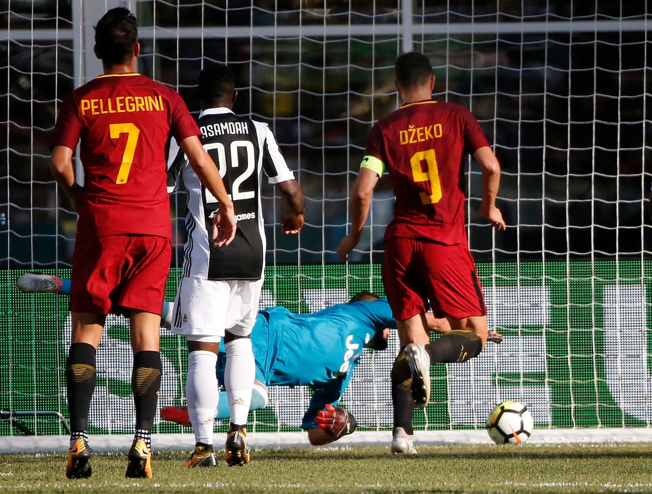 Desborde de Kolarov por la banda izquierda, centro exacto para que el bosnio definiera ante Pinsoglio, el joven portero que reemplazó a Buffon en el minuto 66.