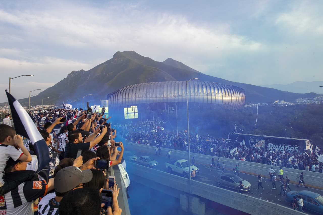 Este fue el ambiente alrededor del Estadio BBVA previo a la Final de la Liga Campeones de la Concacaf entre Monterrey y Tigres.