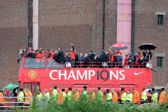 Gran fiesta del Manchester United, que ya piensa en la siguiente campaña, donde irá por su Liga número 20... y tal vez algo más.