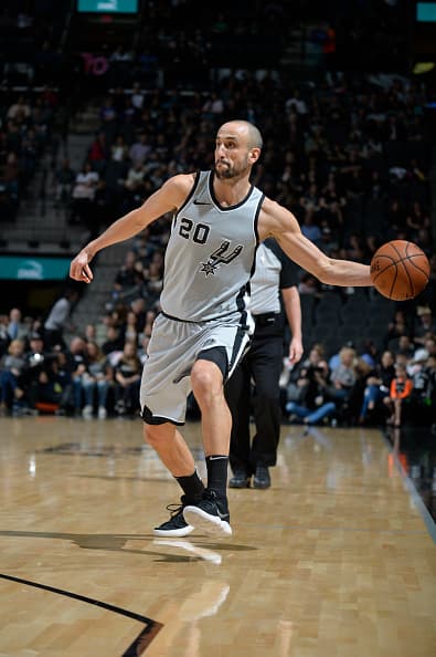 LaMarcus Aldridge y Ginóbili agregaron 15 puntos cada uno.