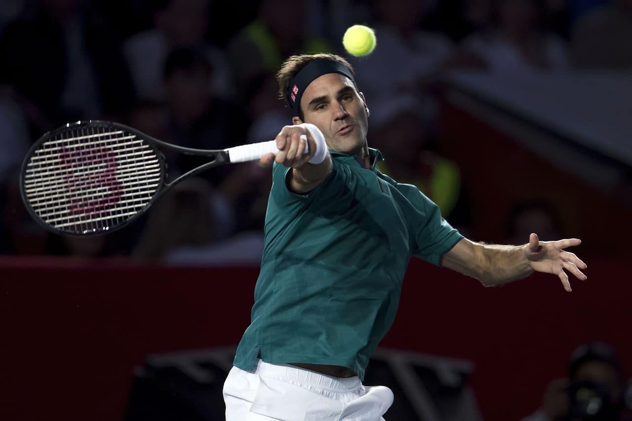 Roger Federer se impuso 2 sets a 1 ante Alexander Zverev en un juego de exhibición que representó una fiesta total en la Plaza de Toros México.