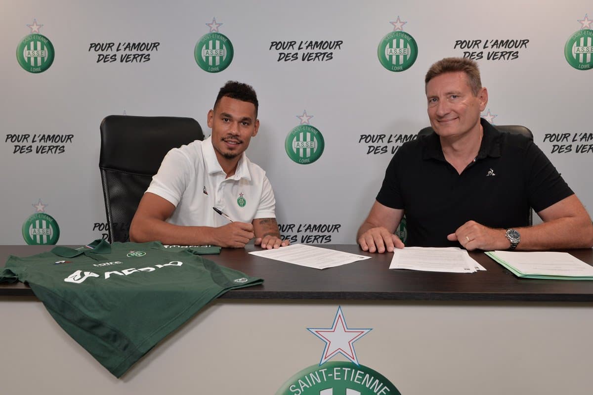 Este miércoles Tigres confirmó la salida de su jugador con rumbo al Saint-Etienne de la Ligue 1.