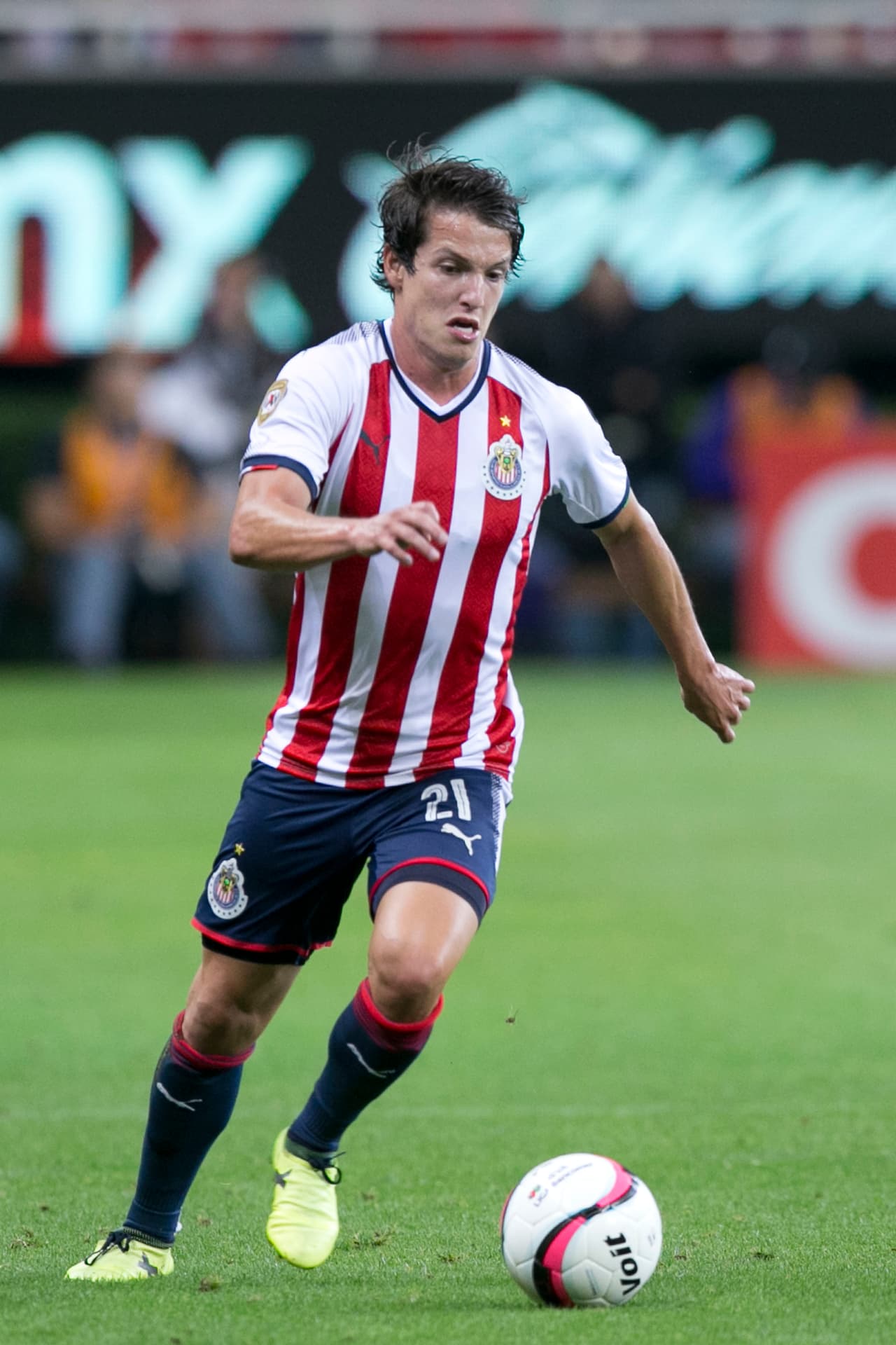 El fichaje de Carlos Fierro por el Cruz Azul ya es una realidad y el campeón mundial Sub 17 saldrá de Chivas en compra definitiva.