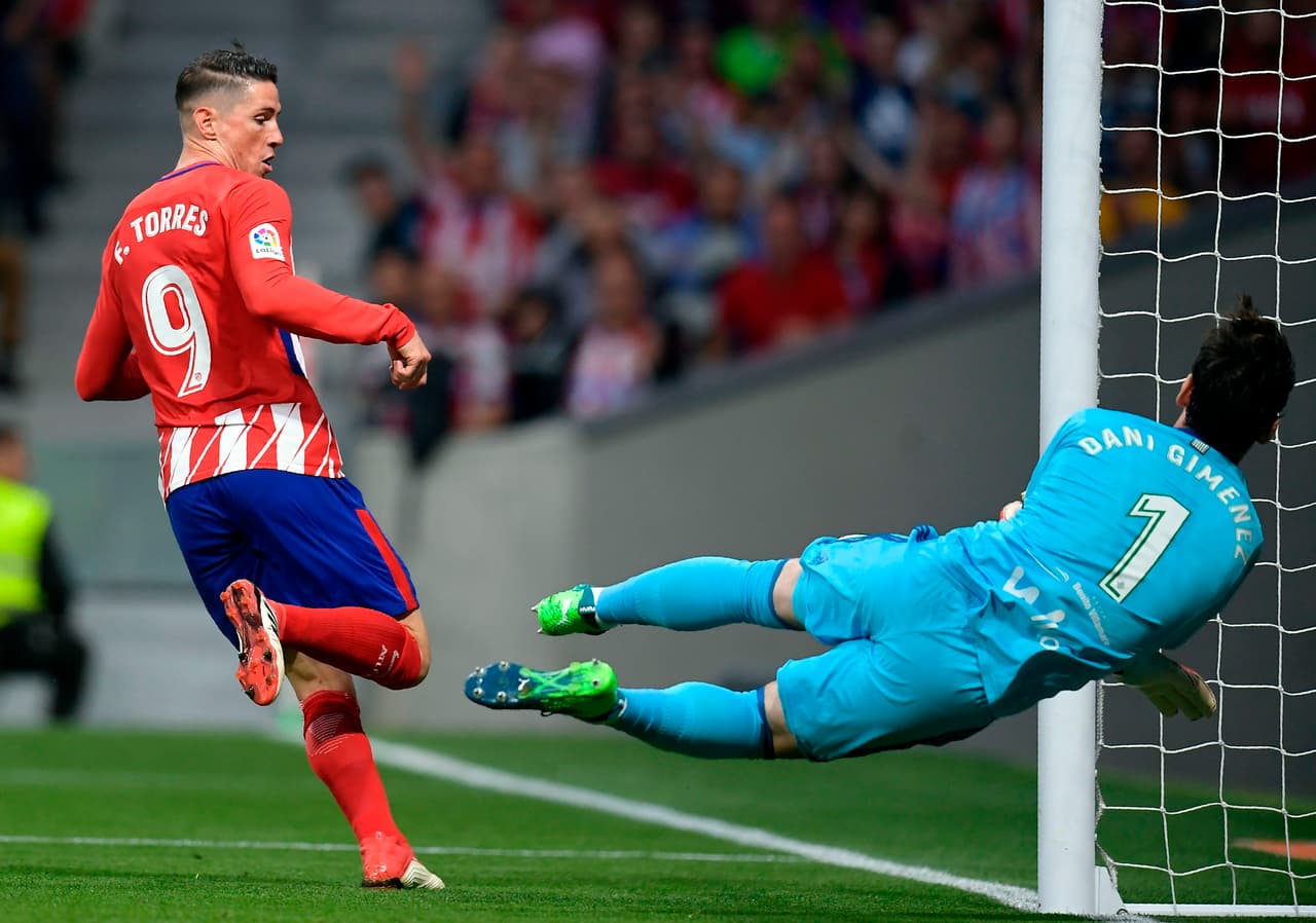 El arquero Daniel Giménez se convirtió en la figura del partido al evitar en varias ocasiones que su arco fuera vulnerado.