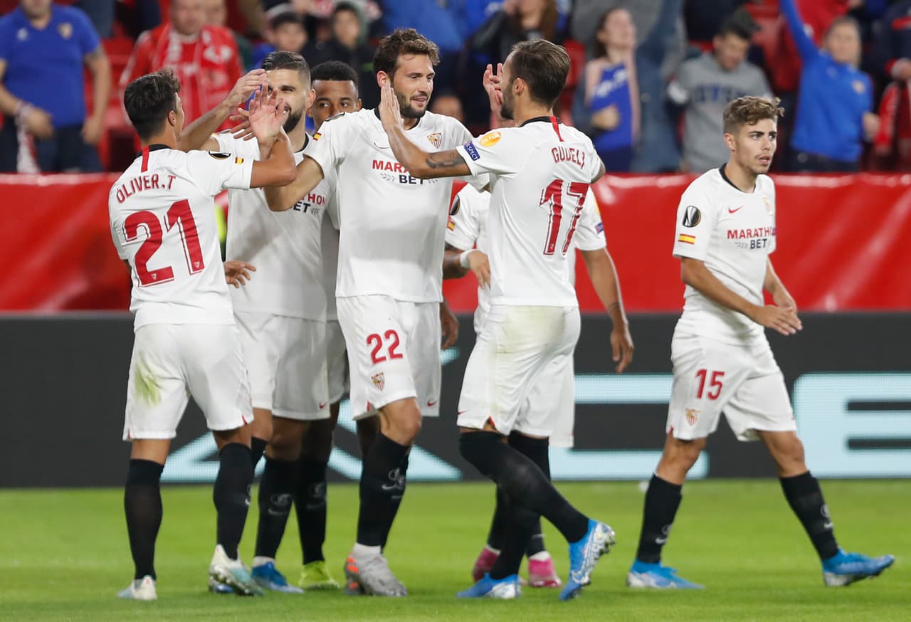 Sevilla clasifica como líder del grupo A, al llegar a 15 unidades.