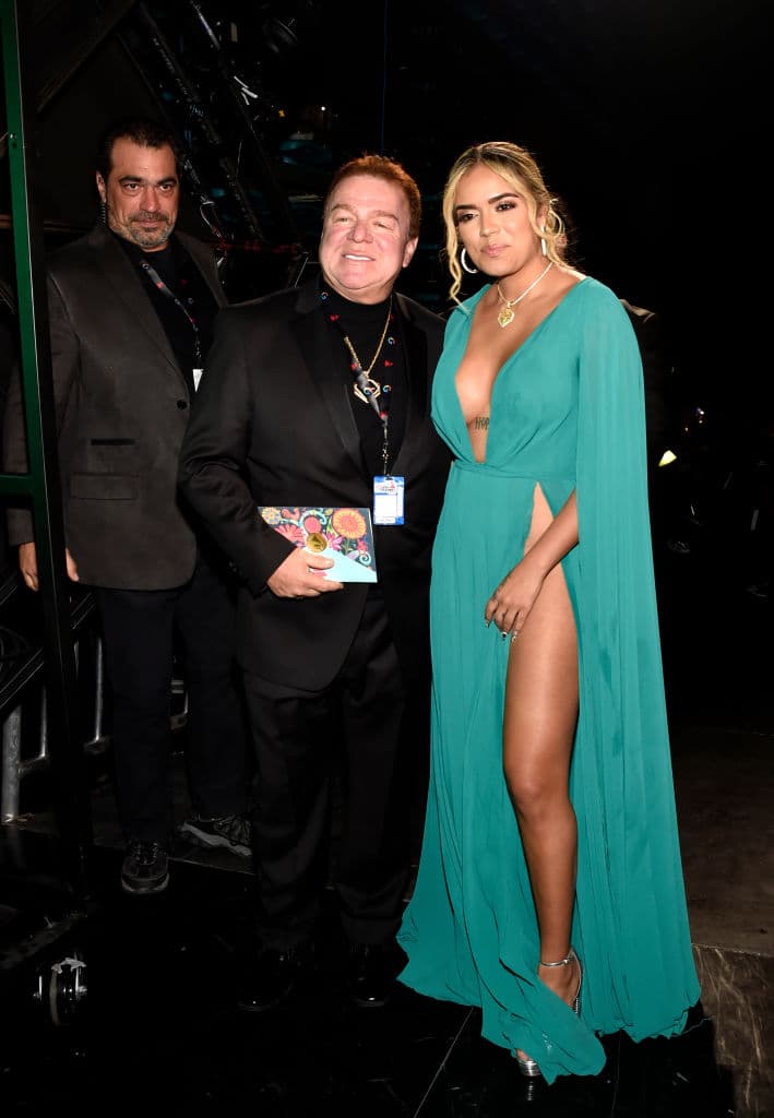 La música siempre la ha acompañado, pues desde muy pequeña tiene la influencia de su padre, con quien se presentó interpretando ‘Olvídame y Pega la Vuelta’.