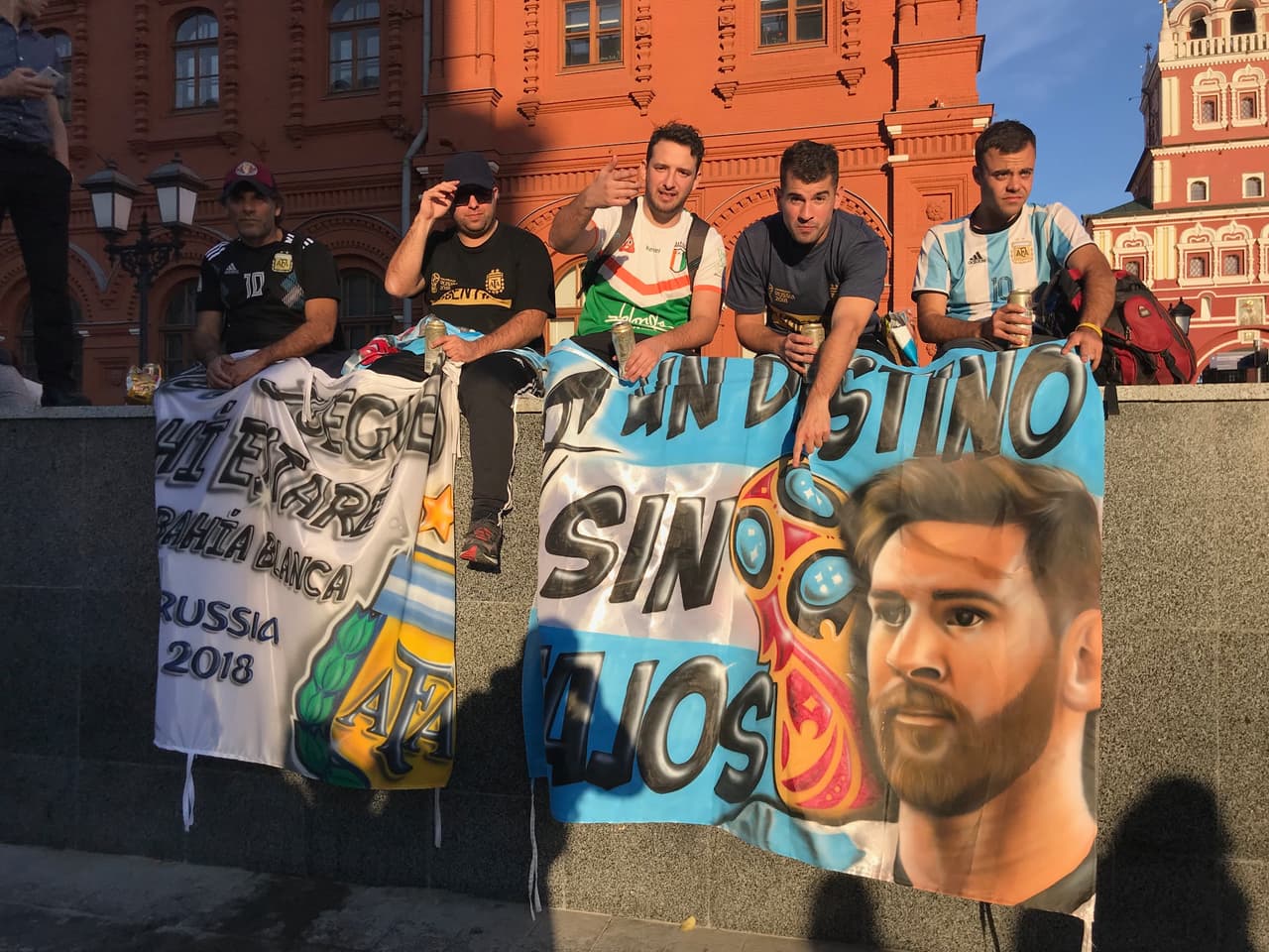 Evidentemente existe una gran esperanza en la selección argentina, por parte de sus aficionados, pero basándose en el rendimiento de su astro: Lionel Messi.