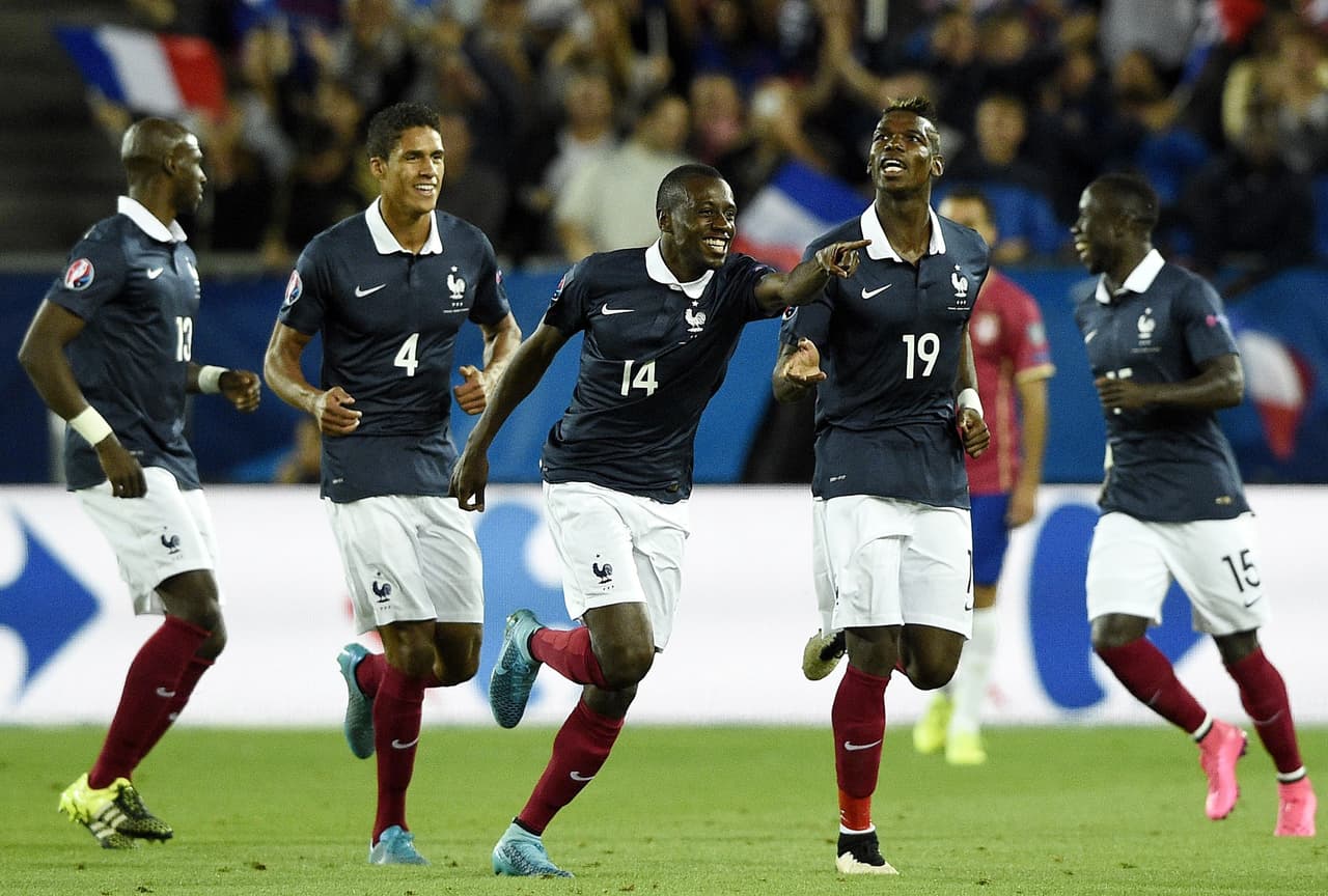 Matuidi da victoria a Francia sobre Serbia
