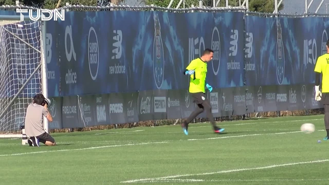 Eligen a Marchesín como mejor portero de la Liga de Portugal