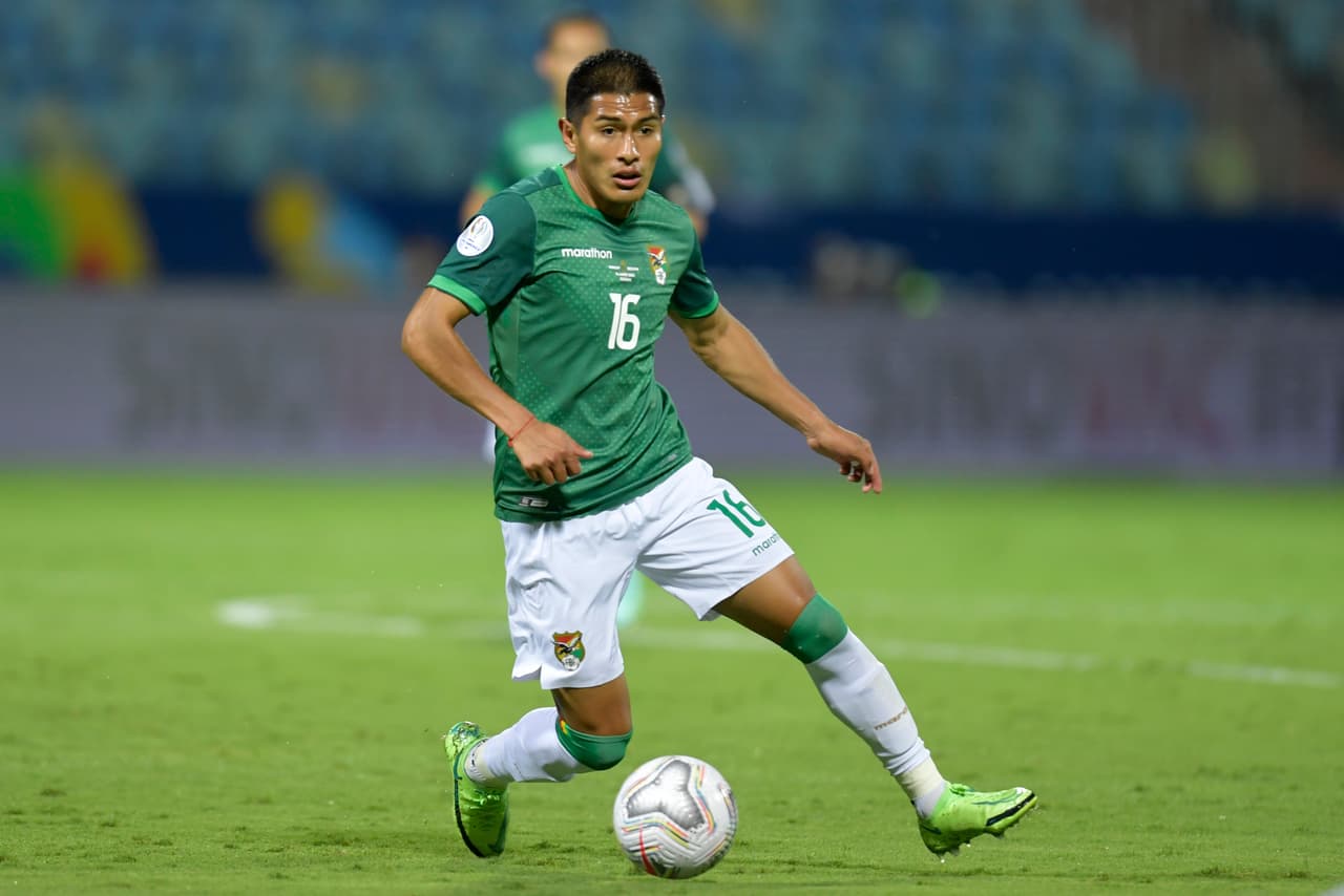 Bolivia se adelantó con un penalti, pero Paraguay le dio la vuelta con un doblete de Ángel Romero y otro tanto de Alejandro Romero.