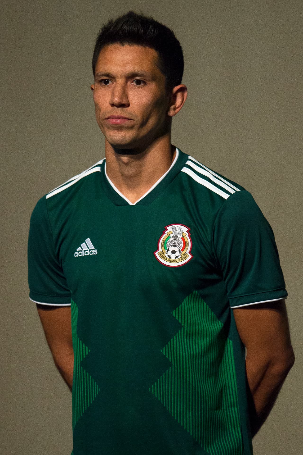 Oribe Perlta, Orbelín Pineda, Jesús Moilina, Edson Álvarez y Rodolfo Cota fueron algunos jugadores que presentaron la nueva casaca de cara a la justa mundialista.