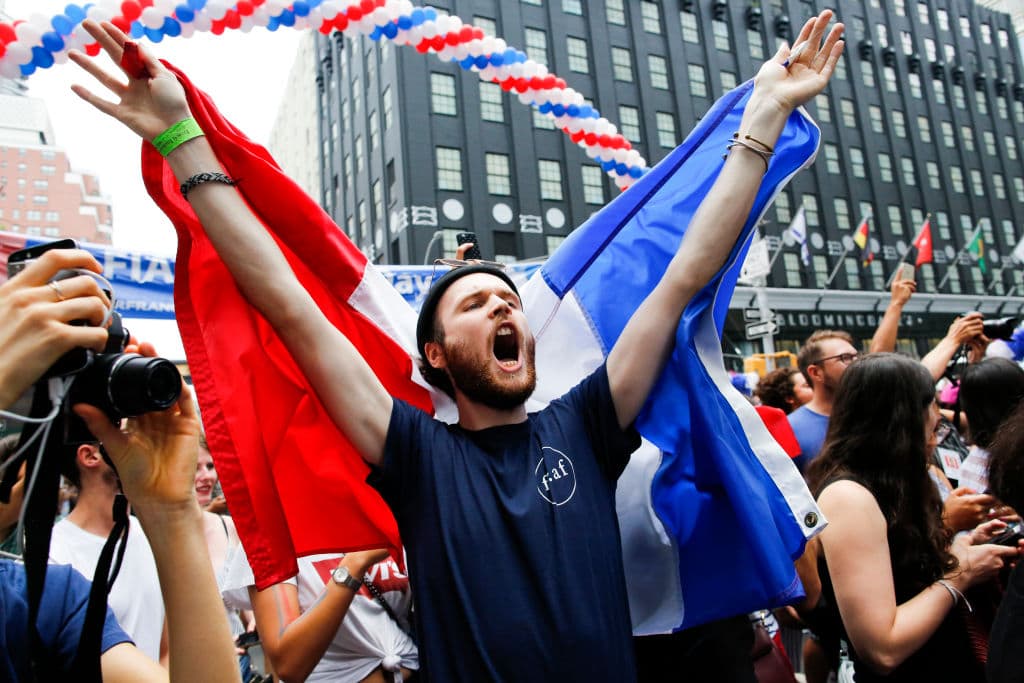 En las calles de Nueva York también los franceses se reunieron para disfrutar de la final y celebrar el título obtenido por la selección.