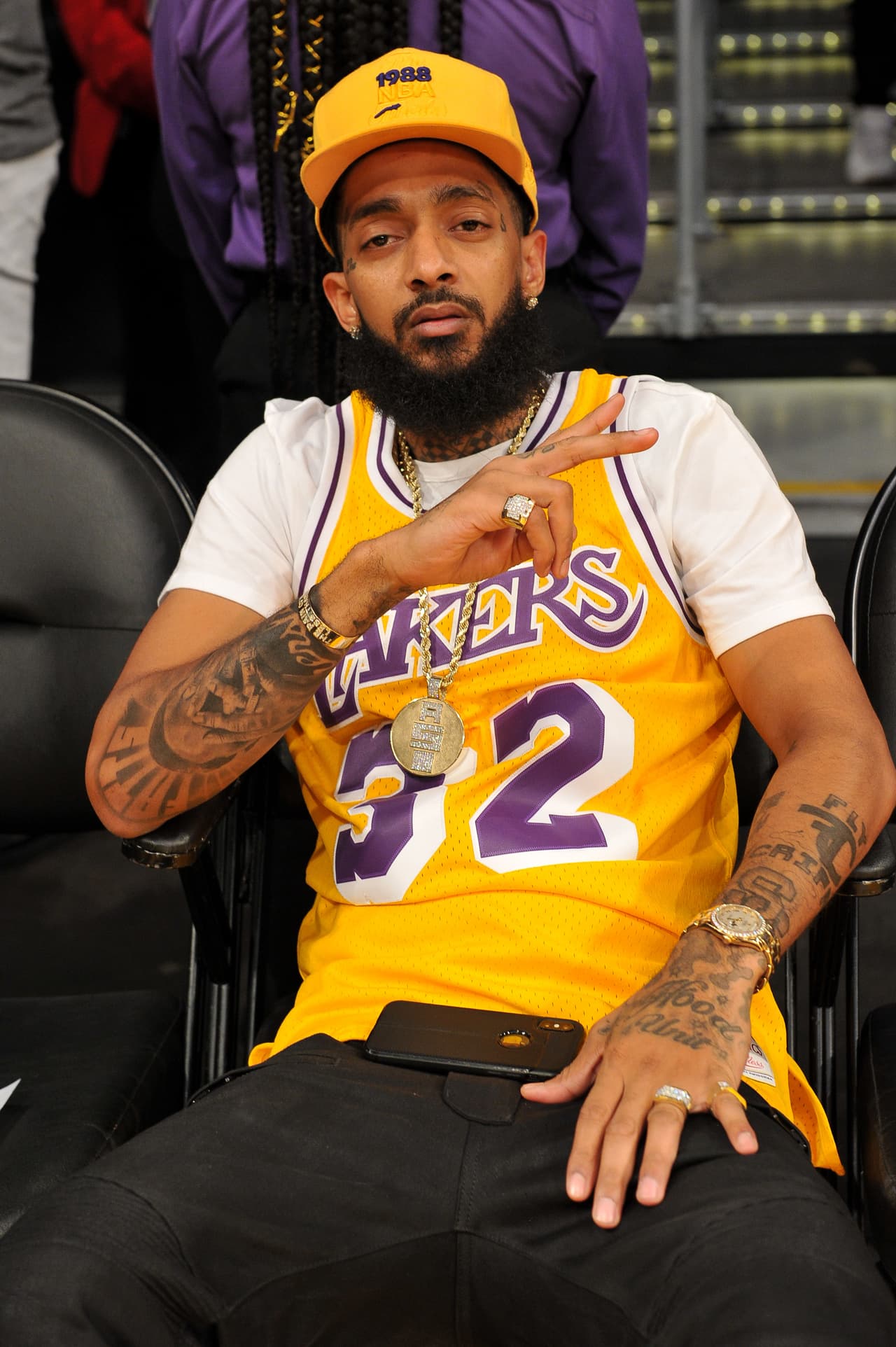 Pero es una pérdida que toca a toda la NBA y sus figuras que, incluso, 
<a href="https://www.univision.com/deportes/nba/lebron-curry-wade-y-mas-estrellas-de-la-nba-expresan-sus-condolencias-por-el-asesinato-de-nipsey-hussle-fotos" target="_blank">han dejado mensajes de apoyo. </a>