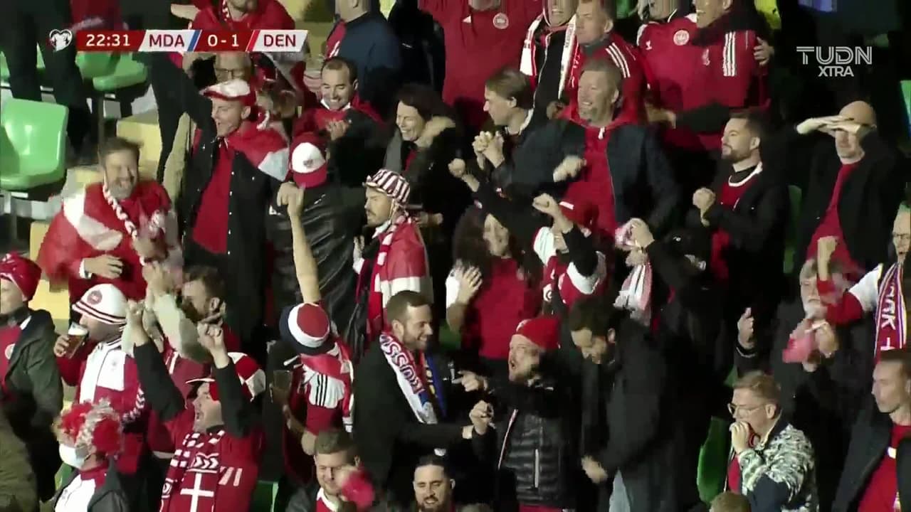 ¡TIRO ATAJADO! disparo por Pierre-Emile Højbjerg.