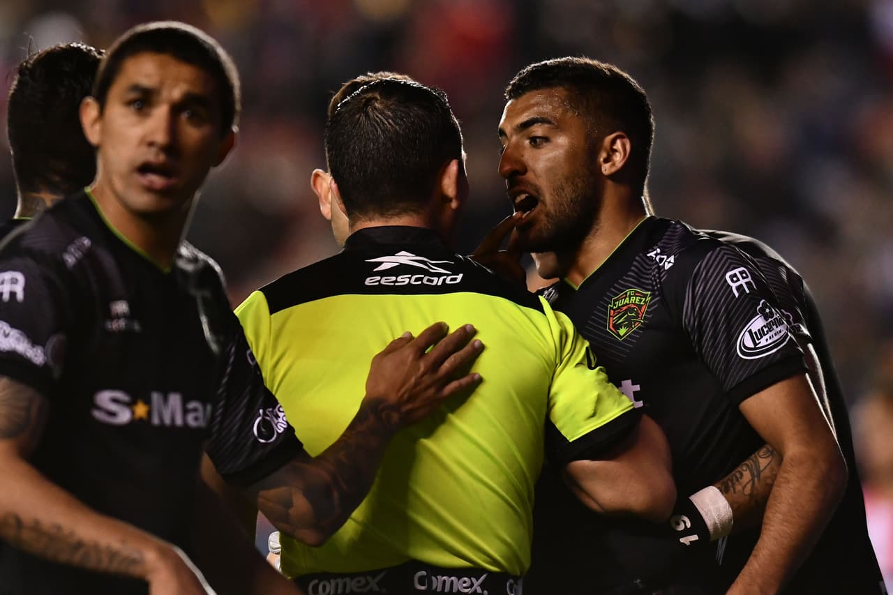 Con goles de Bruno Romo, Flavio Santos y Darío Lezcano, Bravos golea en San Luis y se queda con los tres puntos.