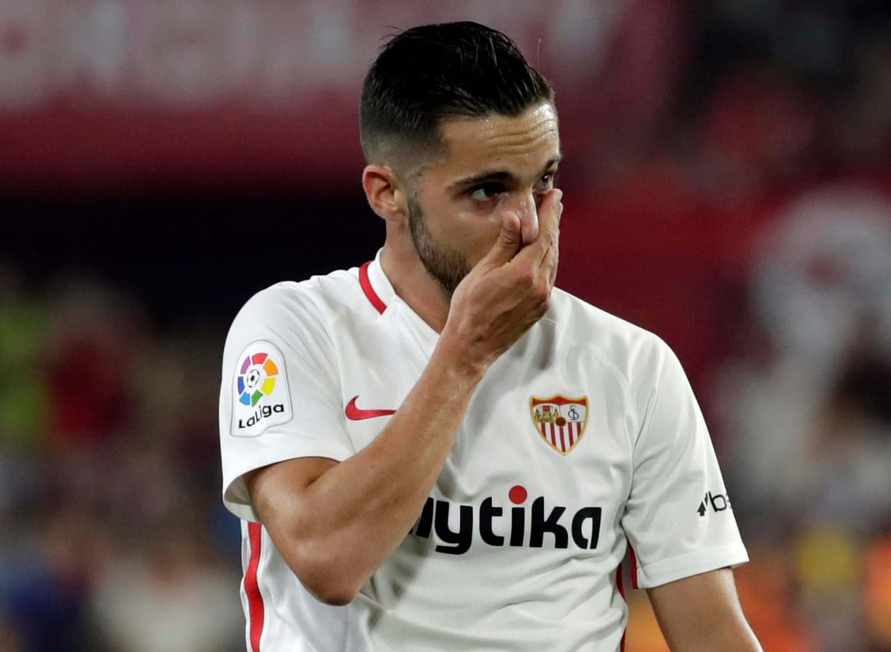 La situación del Sevilla es preocupante hacia la clasificación a copas europeas; con 55 puntos es quinto, tiene dos derrotas consecutivas y tres caídas en sus últimos cuatro juegos.