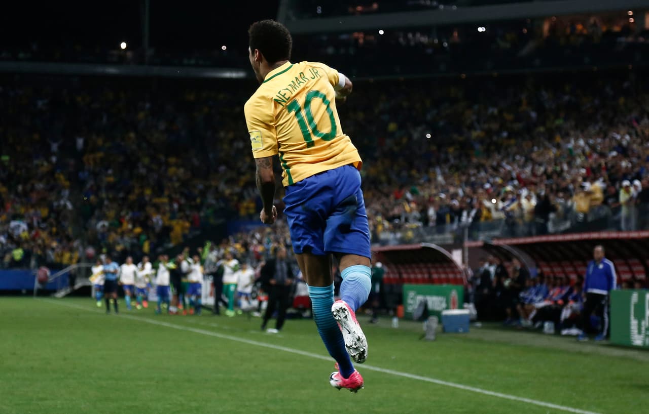 Neymar sigue liderando el despertar de Brasil.