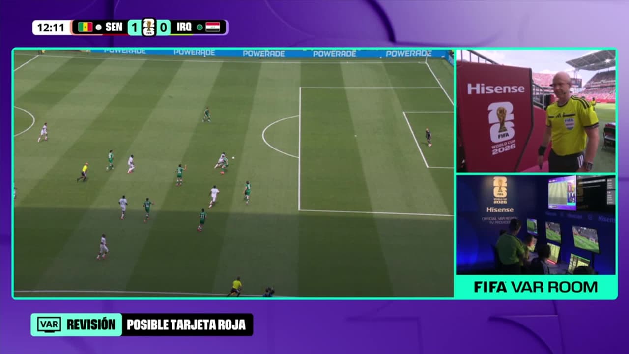 ¡Expulsión! El árbitro saca la roja directa a Rebin Sulaka.
