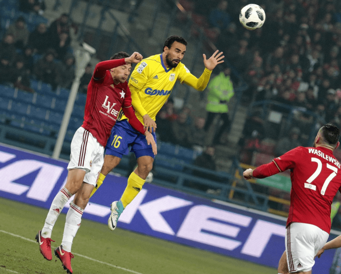 Enrique Esqueda debutó con derrota en Polonia