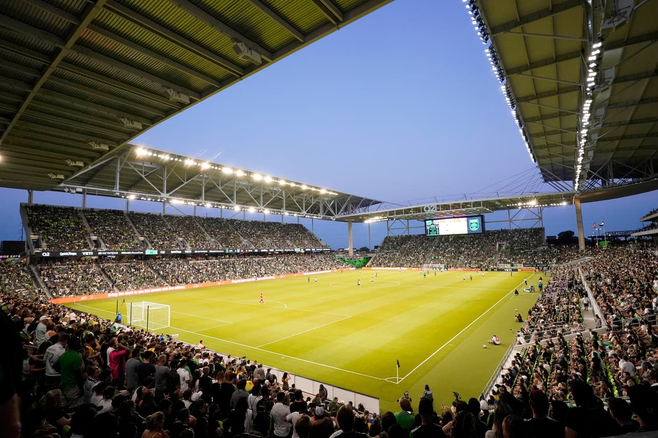 La temporada 2021 de la MLS fue -como nunca antes- la de la inauguración de nuevos estadios en la liga. Uno de los que abrieron sus puertas este año fue el Q2 Stadium, la casa de Austin FC.
<br>