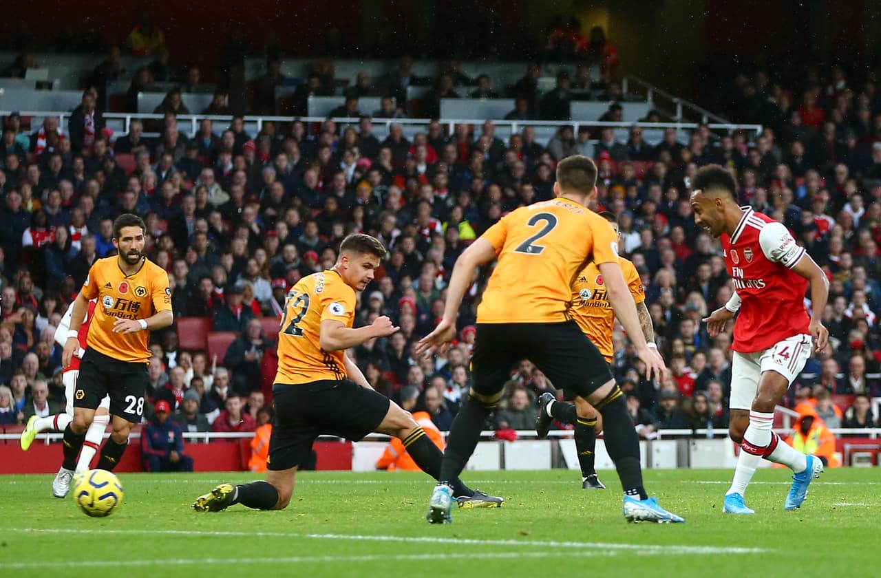 Aubameyang (21’) abrió el marcador y Raúl Alonso Jiménez (76’) empató el encuentro.