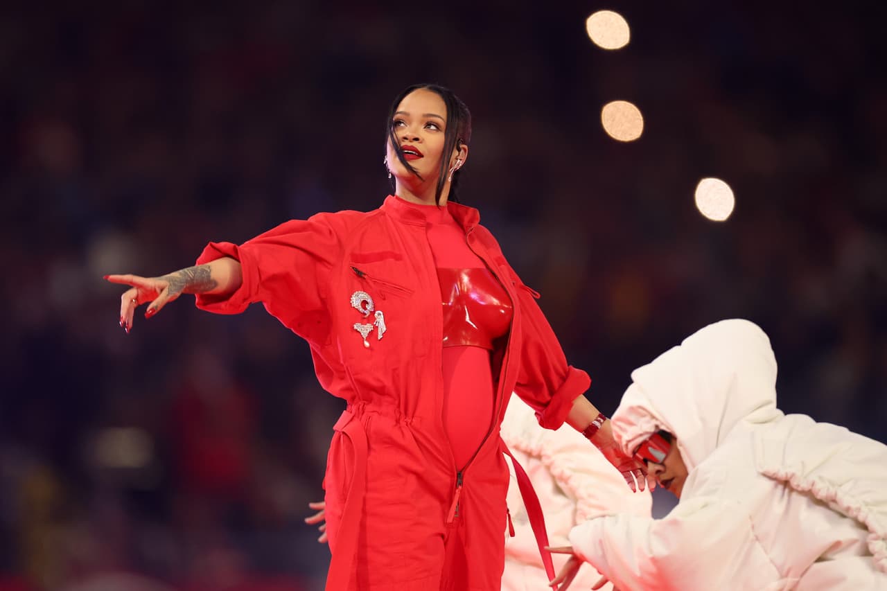 Rihanna deslumbró con su actuación en el Show de medio tiempo en el Super Bowl 2023