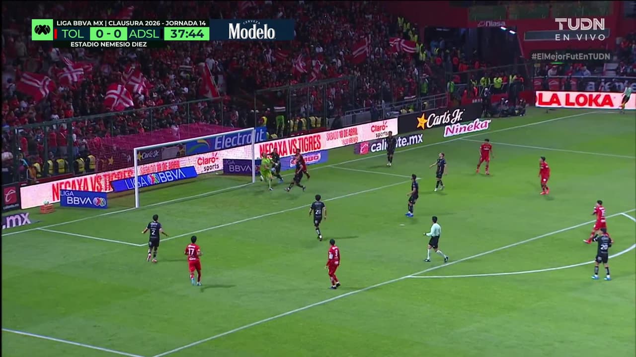 ¡TIRO ATAJADO! disparo por Diego Barbosa.