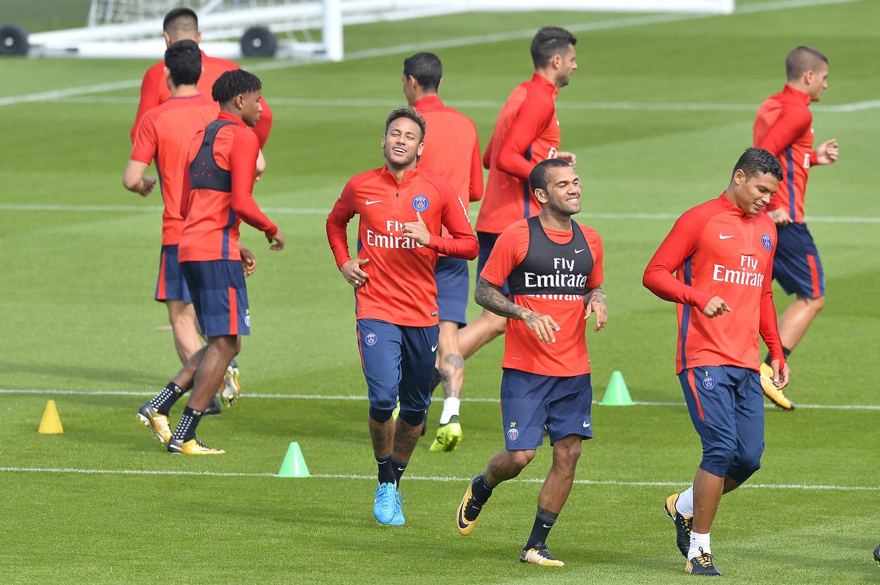 París Saint-Germain ya cuenta en sus filas con Neymar, cuyo fichaje con valor de 222 millones de euros se convirtió en el más caro en la historia del fútbol mundial.