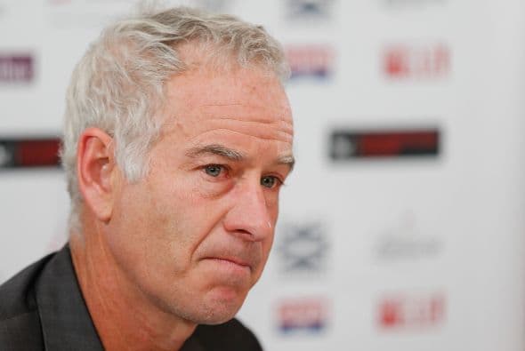 Con el tiempo se supo que el deportista se preparaba para torneos importantes con cigarro y copa en la mano.