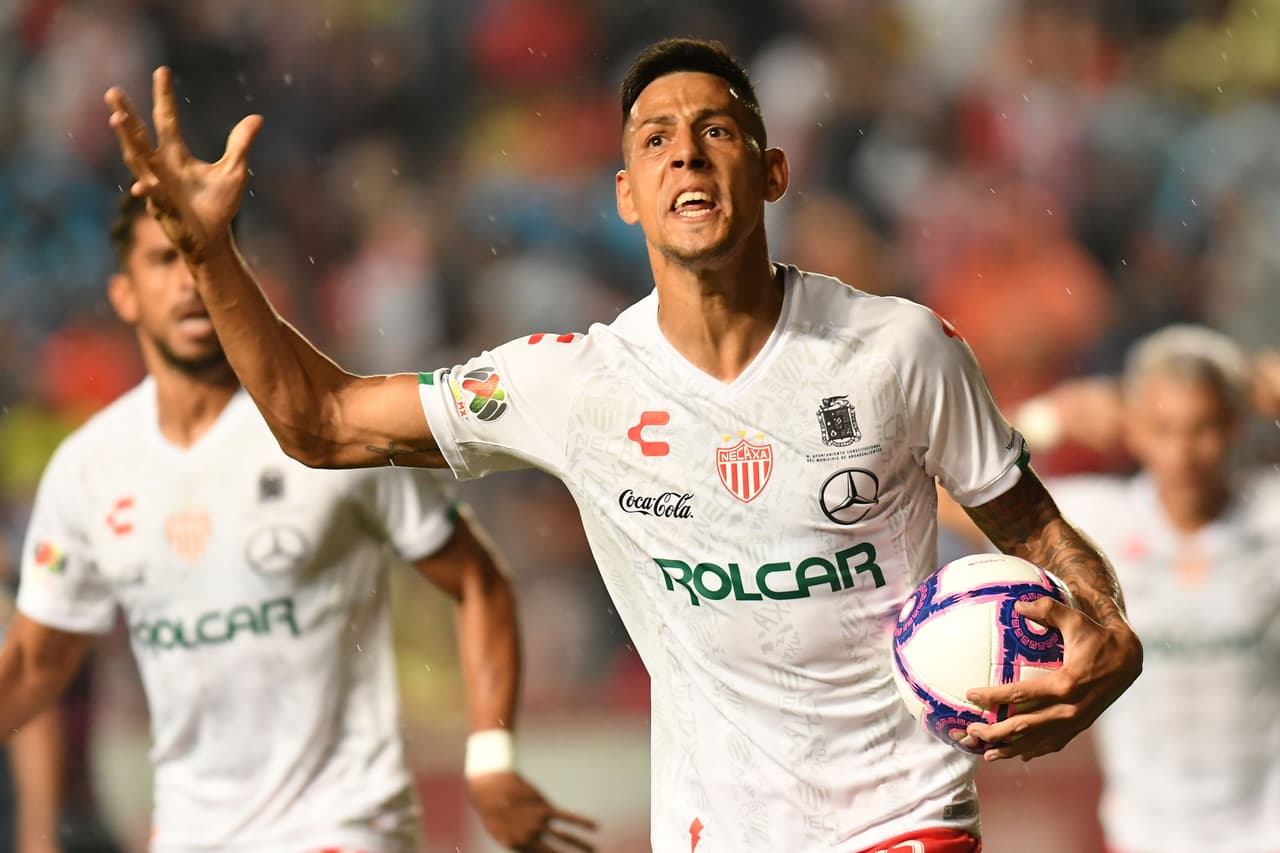Las últimas campañas se ha vuelto pieza fundamental en el Necaxa por lo que muchos equipos han despertado su interés en el.