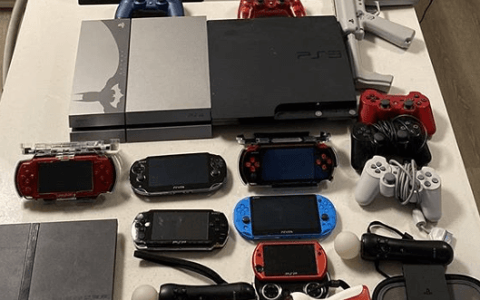 La memoria ram se ha duplicado, de 8gb en la PS4, 512mb en la PS3, hasta 16gb en la nueva PlayStation5 para mayor poder. Además evitará el ruido de los ventiladores al no calentarse tan rápido como la PS4.