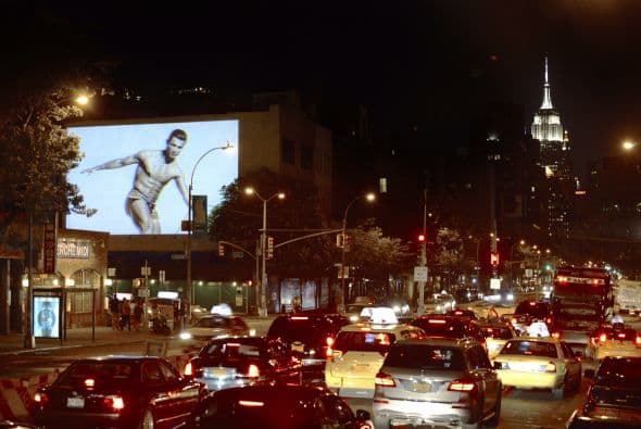 El delantero portugués lanzó su linea de ropa llamada, 'CR7 Underwear', en las principales ciudades del mundo.