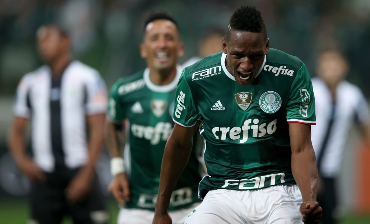 Ser campeón en la liga de su país y ser nombrado el mejor jugador joven de la Copa Suramericana en 2015 le abrió paso al Palmeiras de Brasil en mayo de 2016, aunque ya desde Europa era pretendido.