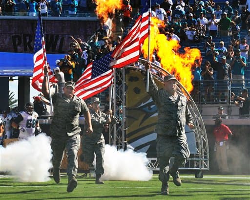 La NFL honró al Ejército de los Estados Unidos de América en la semana 9 de actividad en varios estadios, aquí las mejores imágenes.