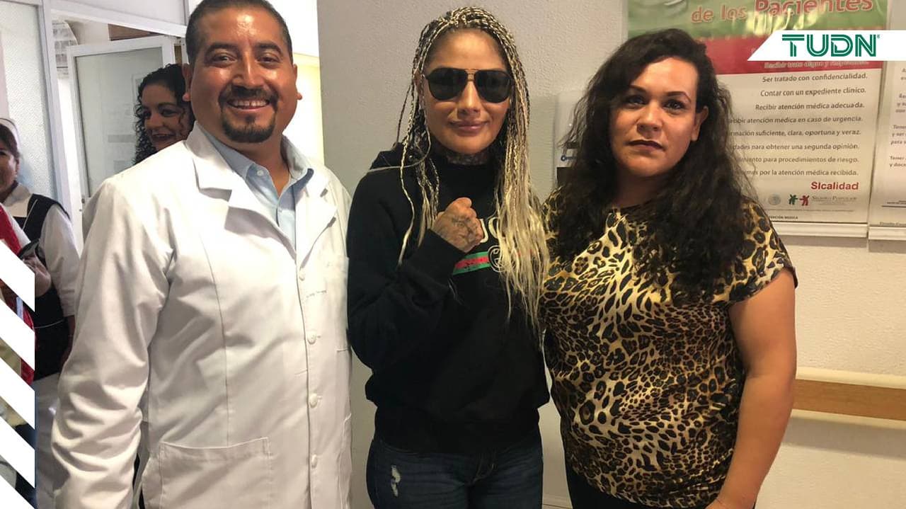 La campeona mexicana su unió a la lucha en contra del cáncer de mama.